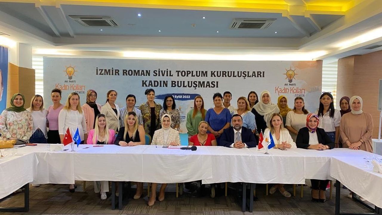 AK Parti İzmir İl Kadın Kolları’ndan ‘Kadın Buluşmaları’ programı