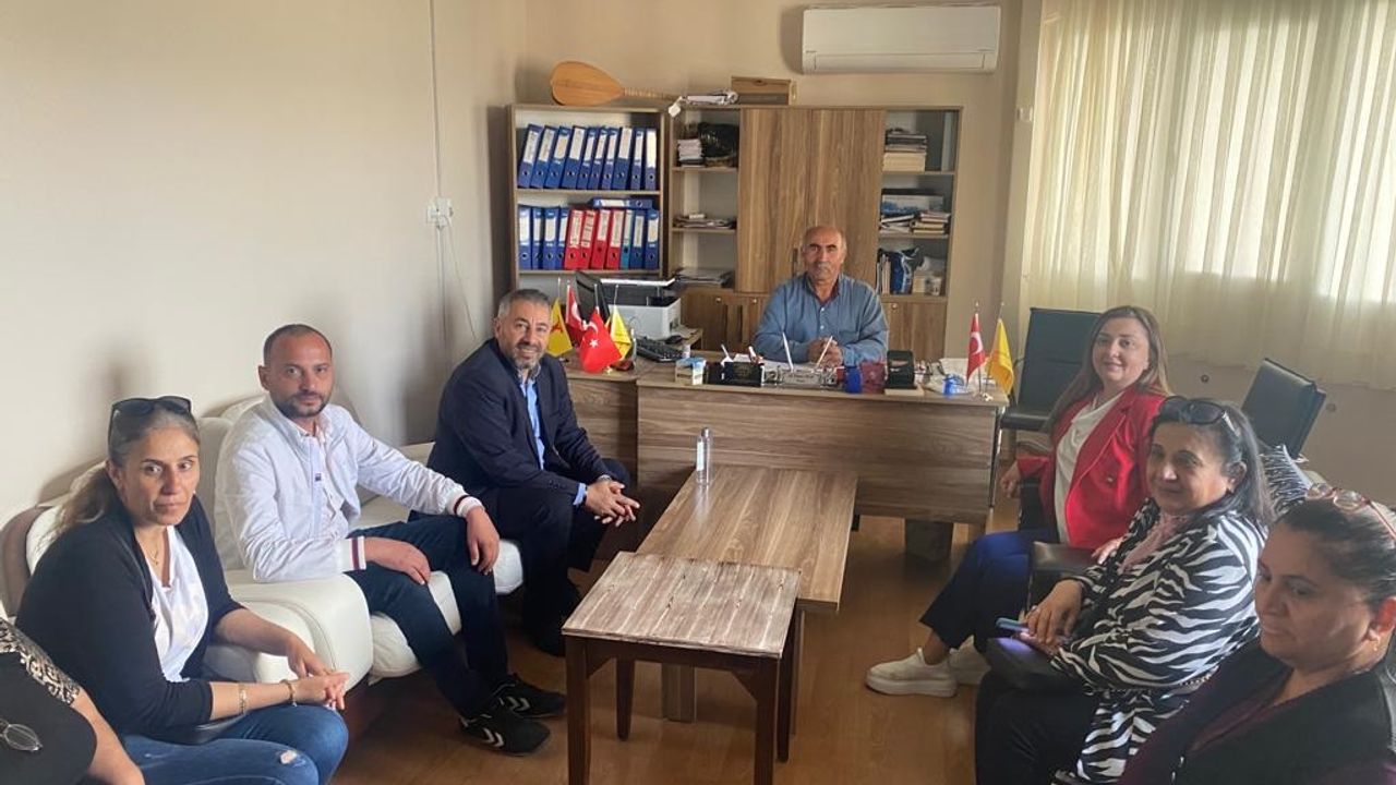 AK Partili Gezici’den Pir Sultan Abdal Kültür Derneği'ne ziyaret