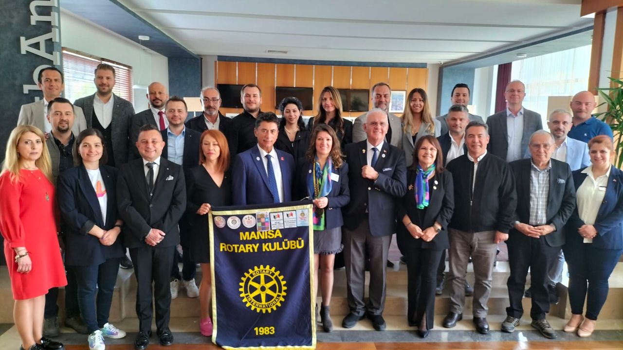 Manisa Rotary yeni üyelerle güç kazandı