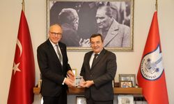 Başkan Batur, İsveç Büyükelçisi’ni ağırladı