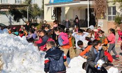 Ödemiş Belediyesi’nden çocuklara kar sürprizi