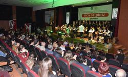 Menemen'de Türk Halk Müziği konseri
