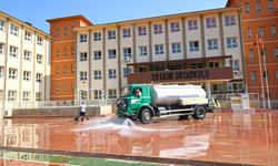 Karabağlar Belediyesi'nden eğitime temizlik desteği
