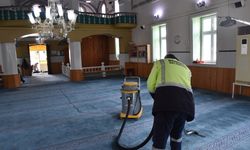 Menemen Belediyesi cami temizliğini tamamladı