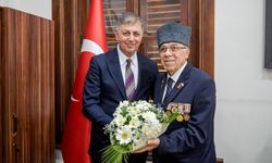 Başkan Tugay'dan şehit aileleri ve gazilere bayram ziyareti