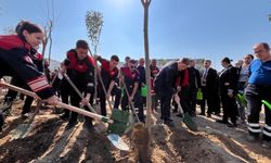 İzmir İtfaiyesi Korusu’na ilk fidanlar dikildi