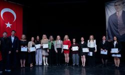 Konak’tan Yaşlılara Saygı Haftası’nda gençlere taş çıkaran performans