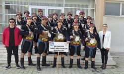 SELÇUK EFES SANAT HALK OYUNLARI EKİBİ İZMİR İL YARIŞMASI'NDA ÜÇÜNCÜ OLDU