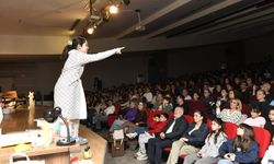 Çiğli’de Dünya Tiyatrolar Günü Etkinlikleri Sanatseverleri Buluşturdu