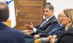 Başkan Tugay Büyükelçi Dumont ve Fransız heyetini konuk etti