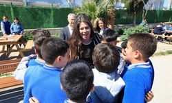 Çeşme Belediyesinden okullara sosyal alan desteği