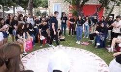 Tasarımcılar Çeşme’de ikinci kez gençlerle buluştu