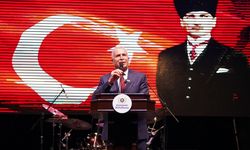 Gaziemir’de 19 Mayıs kutlamaları Aslı Güngör konseriyle başladı