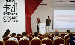 Çeşme'de genç sporculara ekran bağımlılığı ve bilinçli teknoloji kullanımı semineri