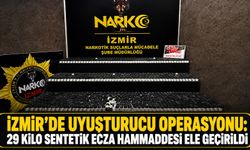 İZMİR’DE UYUŞTURUCU OPERASYONU: 29 KİLO SENTETİK ECZA HAMMADDESİ ELE GEÇİRİLDİ