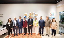 Başkan Tugay'dan Kazakistan iş dünyasına İzmir daveti