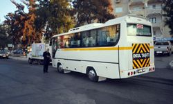 Büyükşehir’den İzmir’e 400 yeni servis aracı plakası