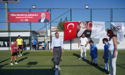 Ayvalık’ta 30 Ağustos Atatürk Kupası Futbol Turnuvası başladı