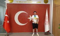 Singapur’dan İzmir’e Dünya İkinciliği Gururu
