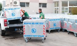 Konak’ta konteynerler yenilenmeye devam ediyor