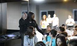 Karman Hattını Geçen Astronot Aisha Bowe, Çiğli’de öğrencilerle buluştu