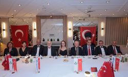 Konak’ta Cumhuriyet coşkusu çocuklar için dayanışmaya dönüştü