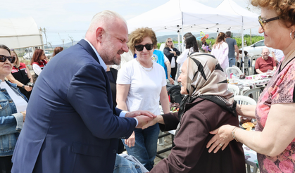 “Birlik ve dayanışma içinde bir bayram diliyorum”