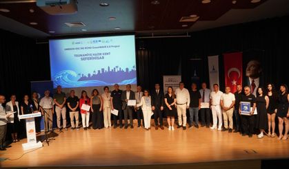 Seferihisar, UNESCO’dan “Tsunami Hazır Kent” sertifikasını aldı