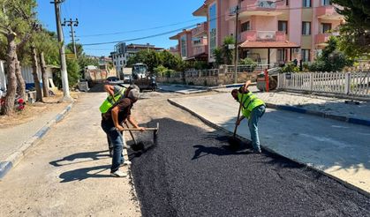 Yenifoça Değirmendere Caddesi’nde Asfalt Çalışmaları Tüm Hızıyla Sürüyor
