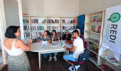 Konak’ta Roman gençlere CV ve kariyer yönetimi eğitimi