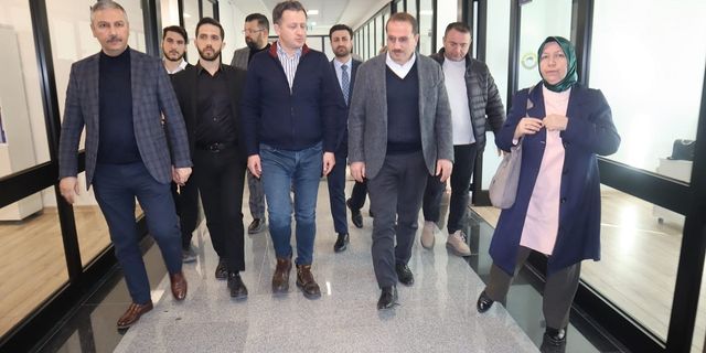 Kırkpınar, şehir hastanesinde incelemelerde bulundu