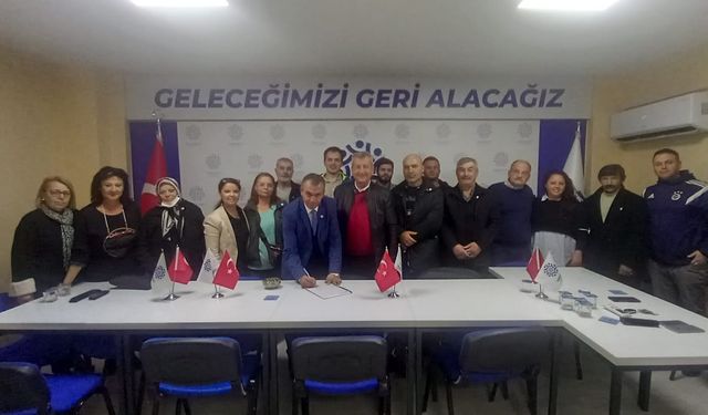 Memleket Partisi İzmir'de büyümeye devam ediyor