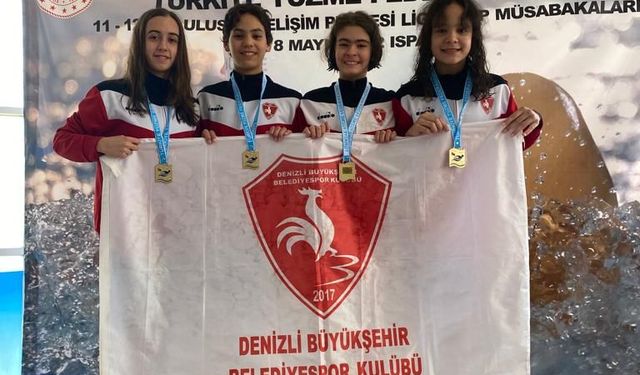 Büyükşehir yüzmede damgasını vurdu