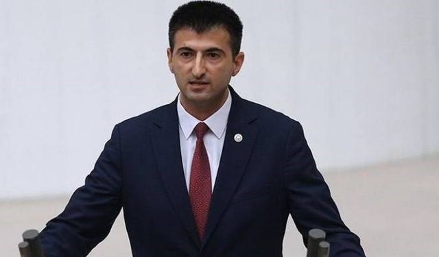 CHP'den istifa eden milletvekili Çelebi AK Parti'ye geçti