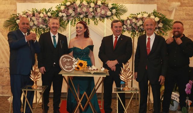 Özgenç ve Mermercioğlu ailelerine çifte bayram