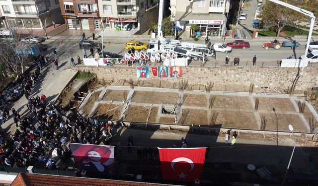 Menderes 20 yıldır beklediği cemevine kavuşuyor