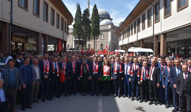 Ak Parti Balıkesir gümbür gümbür geliyor