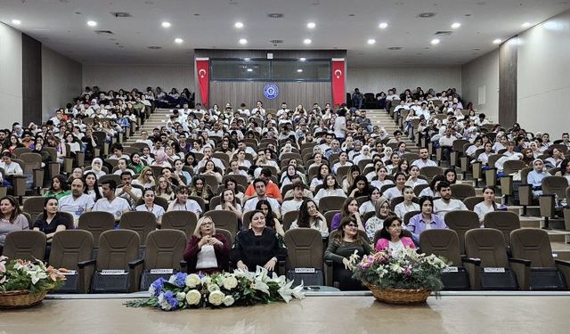 EÜ’de  “zihnin esareti: davranışsal bağımlılık ve mücadeleye genel bakış” konferansı