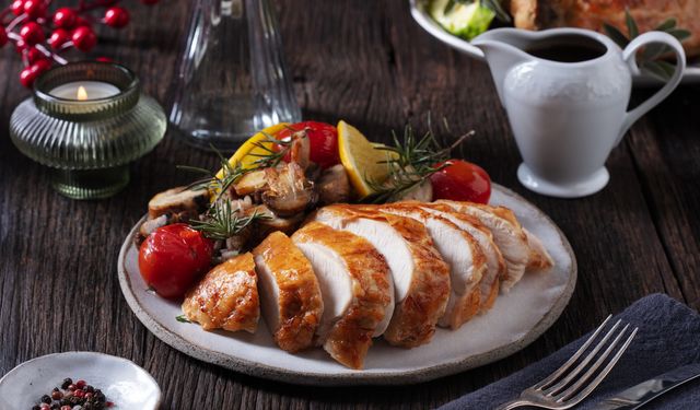 Pınar’dan yılbaşı sofralarına özel lezzetli hindi