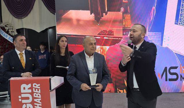 ÜMİT KARTAL’A “YILIN BASIN ÖDÜLÜ”