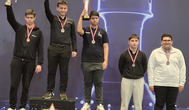 Muğla Büyükşehir Satranç Takımı’ndan Türkiye Şampiyonluğu