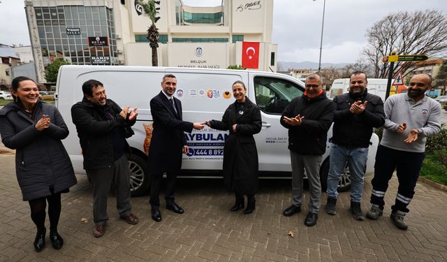 Efes Selçuk Belediyesi’ne Hayvan Ambulansı Bağışı