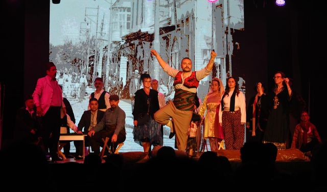 Çanakkale ruhu Karşıyaka’da sahneye taşındı