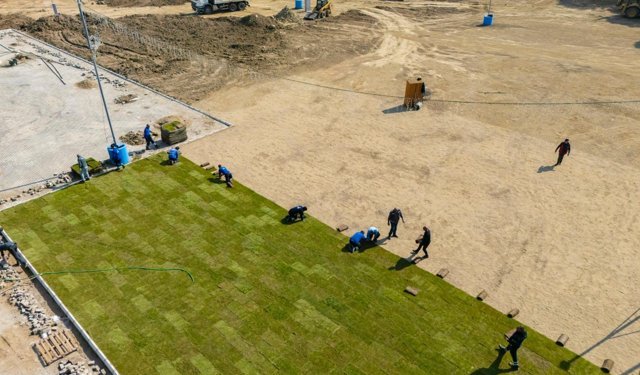 Lunapark alanına yeşille bütünleşen Zeytin Sahne geliyor