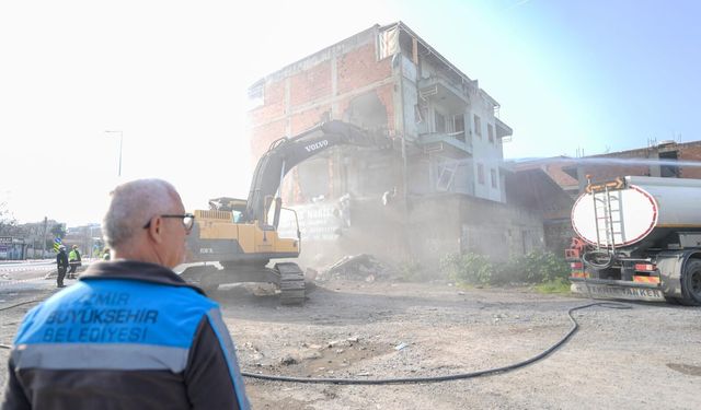 Karşıyaka’da kesintisiz ulaşım için yoğun tempo