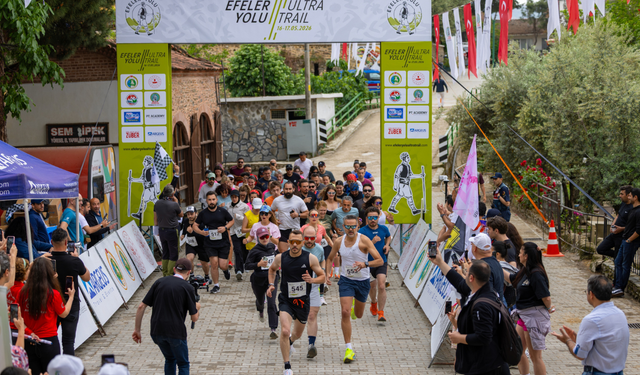 Efeler Yolu Ultra Trail’de madalyalar verildi