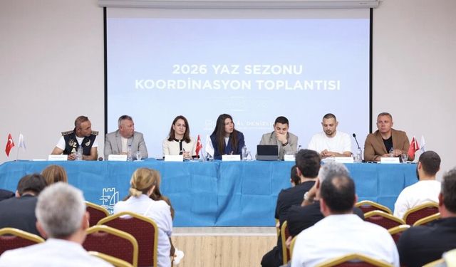 Çeşme Belediyesi 2026 yaz sezonu öncesi esnafla bir araya geldi