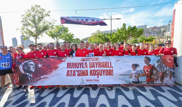 BAYRAKLI’DA 19 MAYIS SPOR, MÜZİK VE GENÇLİK ŞÖLENİNE DÖNÜŞTÜ