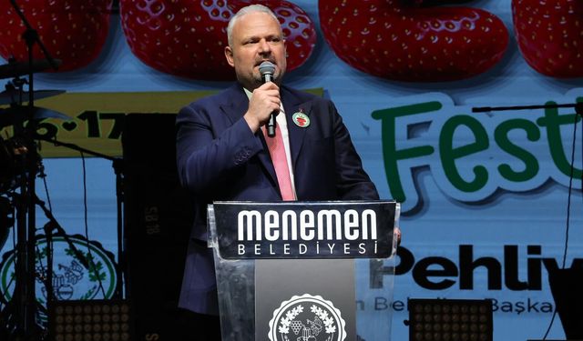 Emiralem Çilek Festivali’ne görkemli açılış
