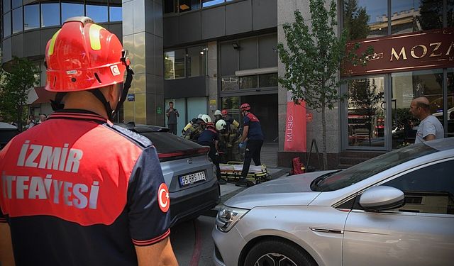 İş merkezinde nefes kesen yangın tatbikatı